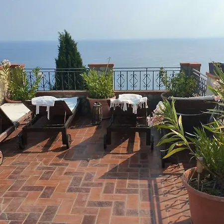 3 Bedrooms With Sea View Private Pool And Enclosed Garden At 3 Km Away From The Villa Imperia