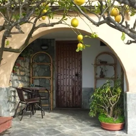 Villa 3 Bedrooms With Sea View Private Pool And Enclosed Garden At 3 Km Away From The *