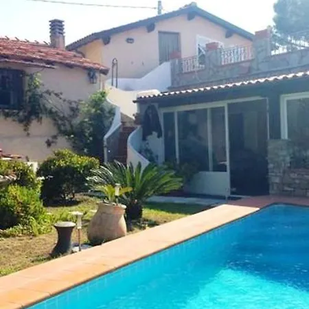 3 Bedrooms With Sea View Private Pool And Enclosed Garden At 3 Km Away From The Villa